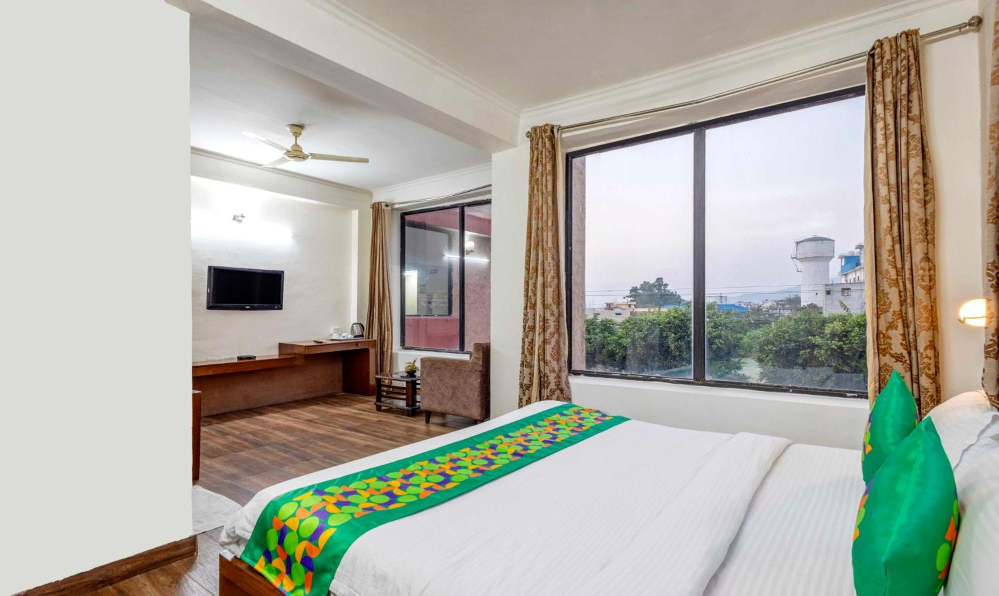 Treebo Maurice Hotel Baddi Luaran gambar