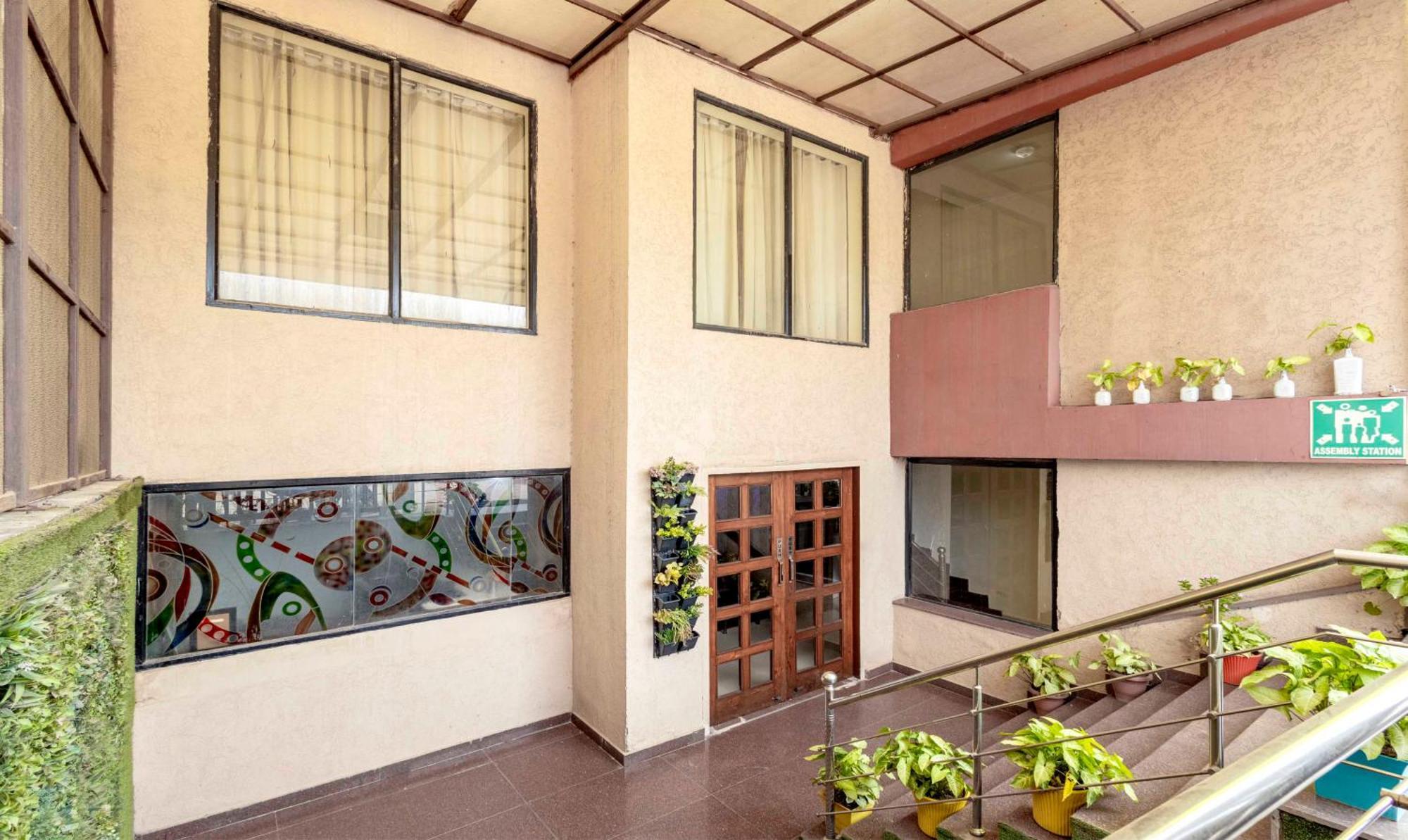 Treebo Maurice Hotel Baddi Luaran gambar